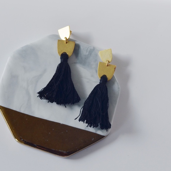 Madewell Jewelry - NWOT Madewell Tassel Earrings Silver Posts Black